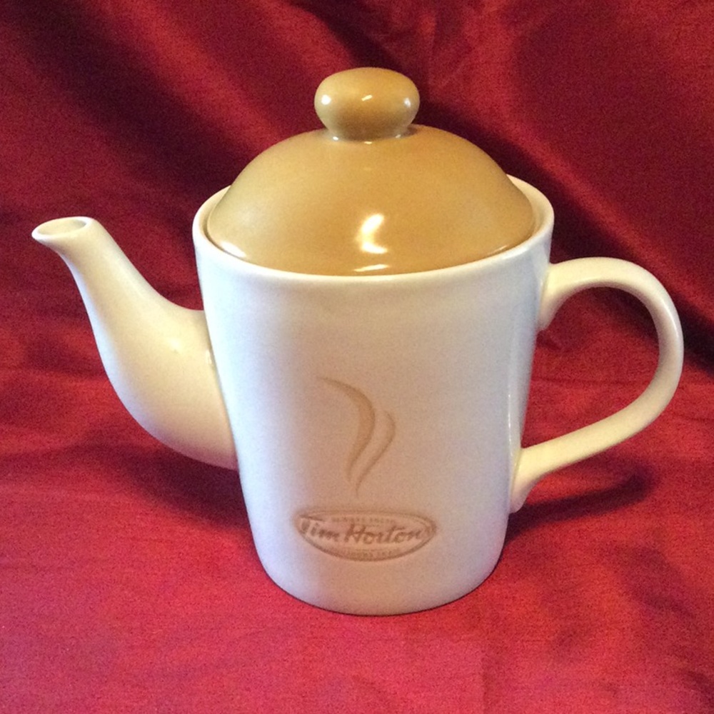 LAST DAY! CLEARANCE Tim Horton’s Teapot